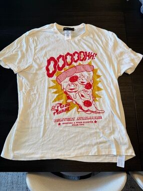 Pizza Planet Ooohhh! Graphic Tee - Disney Exclusive size XL